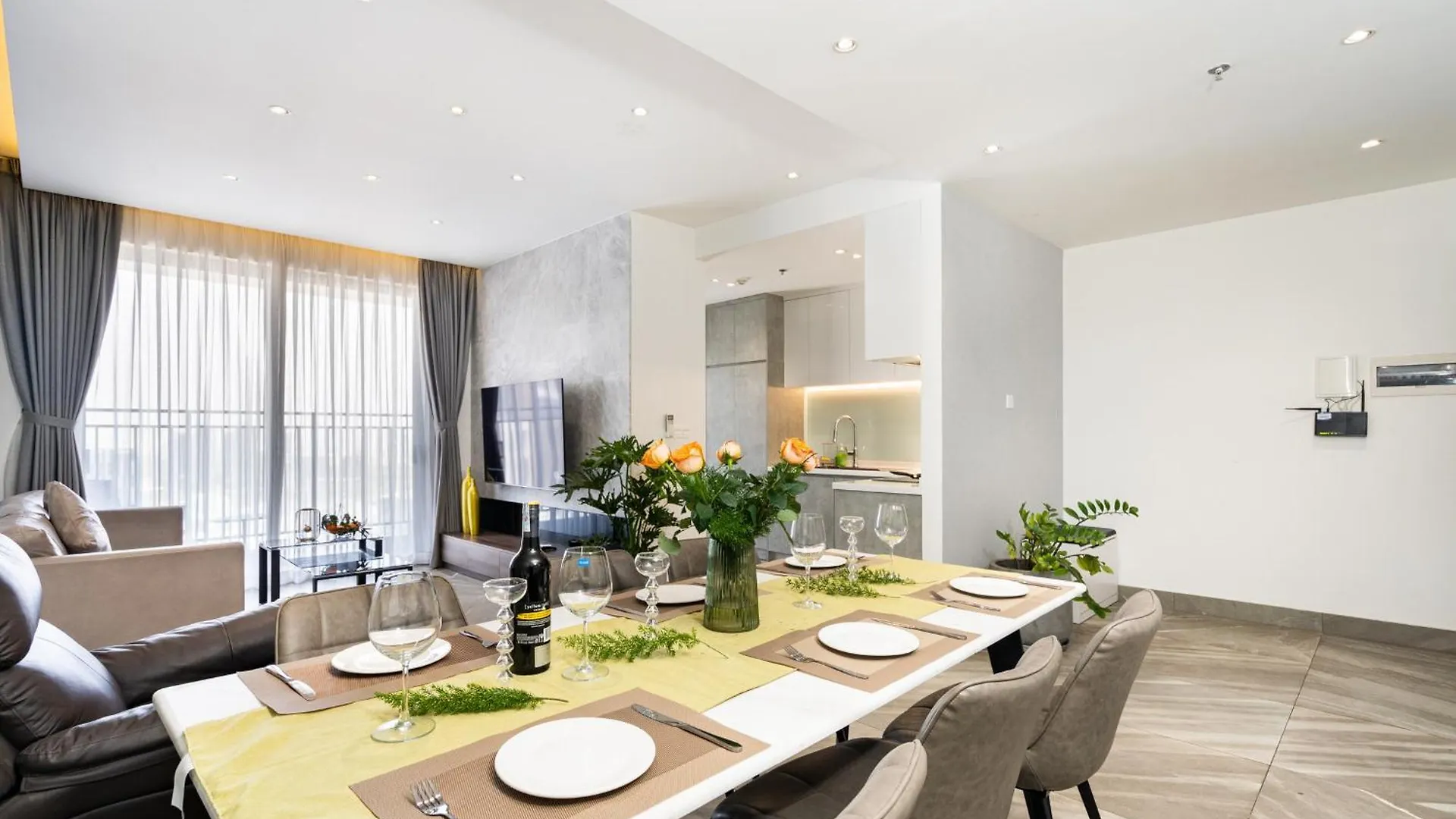 Rem Rivergate Garden Pool Signature - Free 4G Sim For 3 Nights Booking Πόλη Χο Τσι Μινχ
