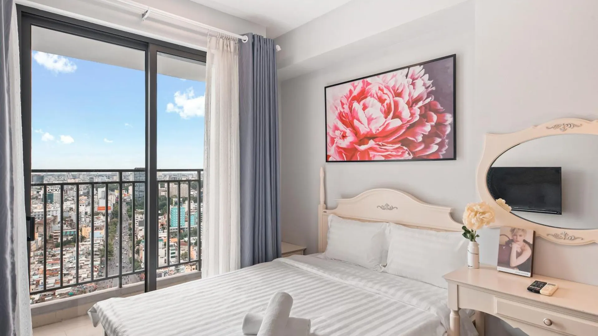 Rem Rivergate Garden Pool Signature - Free 4G Sim For 3 Nights Booking Πόλη Χο Τσι Μινχ Βιετνάμ